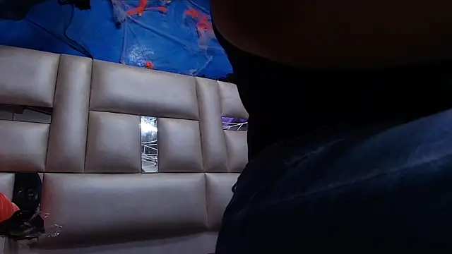 leon gaby online show from 10/27/25, 07:18