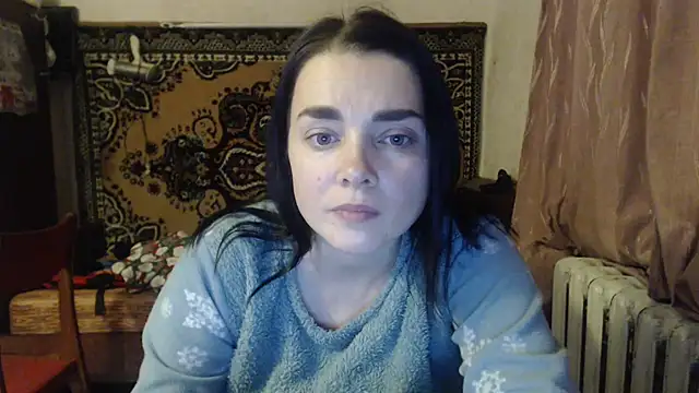 Snapshot of AlisaLaDiva chatting on 01/01/25, 10:03 AlisaLaDiva online show from 01/01/25, 10:03