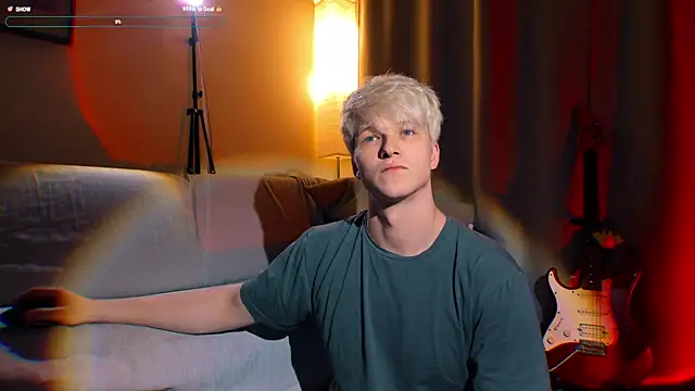 Breston Sweet online show from 10/28/25, 02:48