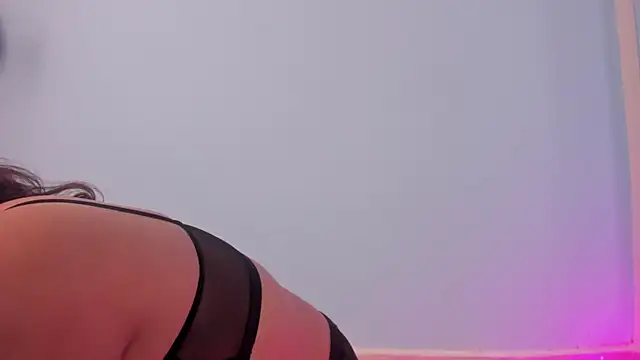 isa kiss online show from 03/01/25, 12:34