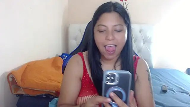 Leylafourniert online show from 03/24/26, 06:57