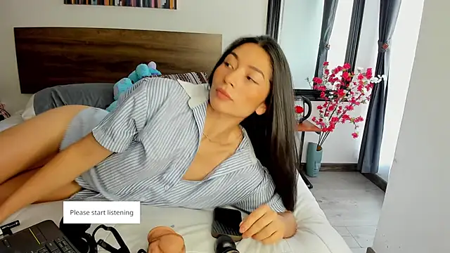 Snapshot of Ginebraa_Saenz chatting on 09/25/25, 02:43 Ginebraa Saenz online show from 09/25/25, 02:43