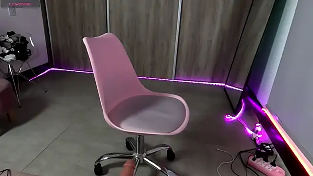 Snapshot of martiiaciar chatting on 02/07/25, 01:01 martiiaciar online show from 02/07/25, 01:01