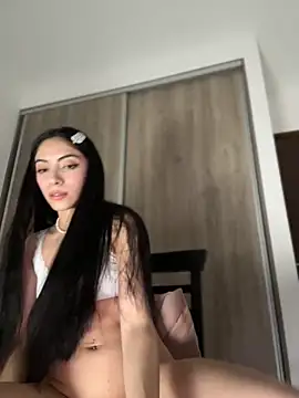 Snapshot of martiiaciar chatting on 10/18/25, 11:27 martiiaciar online show from 10/18/25, 11:27