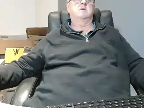 bigbadjon69 online show from 12/23/24, 02:39