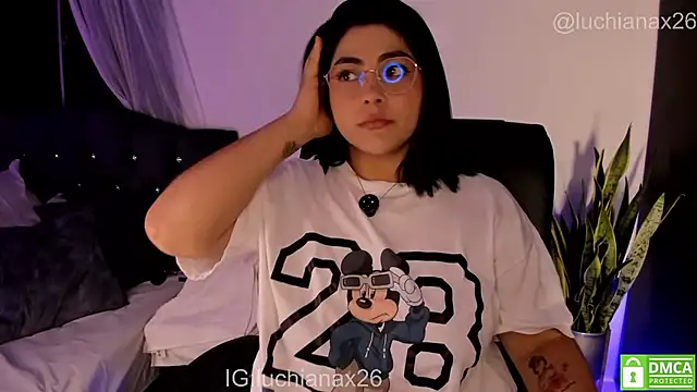 lucy26  online show from 06/04/26, 03:34