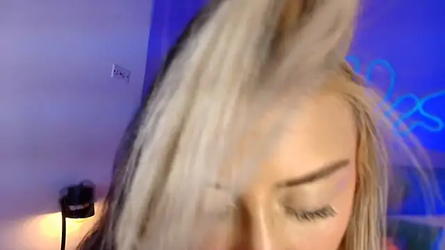 Sofly s online show from 03/16/26, 11:47