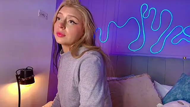 Sofly s online show from 03/28/26, 11:43