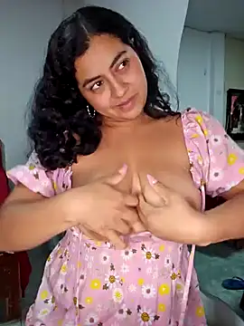 Snapshot of Mary_pinkish chatting on 12/14/24, 02:01 Mary pinkish online show from 12/14/24, 02:01