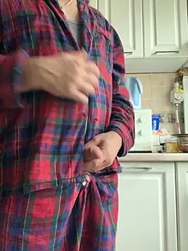 GHsveter online show from 11/18/25, 08:08