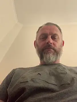 Snapshot of GHsveter chatting on 05/15/26, 08:10 GHsveter online show from 05/15/26, 08:10