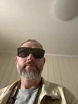 Snapshot of GHsveter chatting on 06/05/26, 06:52 GHsveter online show from 06/05/26, 06:52