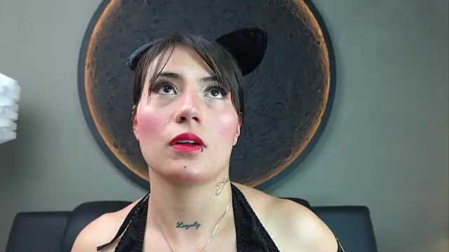 miss sharlotte18 online show from 10/27/25, 06:01