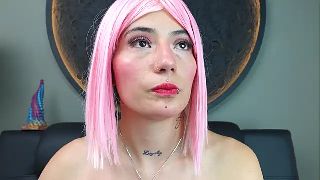 miss sharlotte18 online show from 10/28/25, 06:10