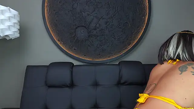 miss vaiolette online show from 09/12/25, 11:10