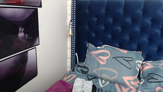 Eva-Williams online show from 02/24/25, 09:41