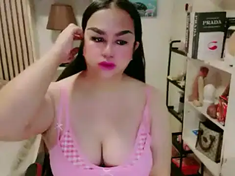 MissDominaBigCockXXLTS online show from 04/24/26, 02:47