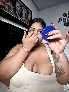 Snapshot of Edithxxx1 chatting on 12/14/25, 06:34 Edithxxx1 online show from 12/14/25, 06:34