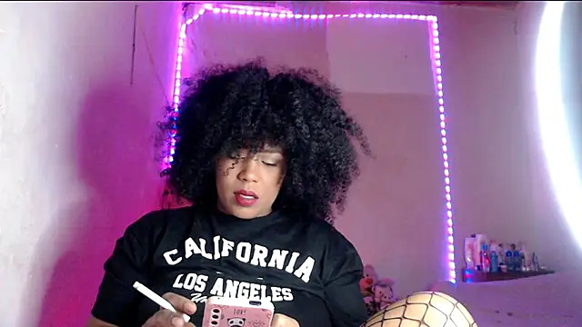 Snapshot of cherry_cleou chatting on 03/28/26, 03:00 cherry cleou online show from 03/28/26, 03:00