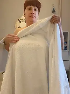 Snapshot of callmelouve chatting on 03/17/25, 11:42 callmelouve online show from 03/17/25, 11:42