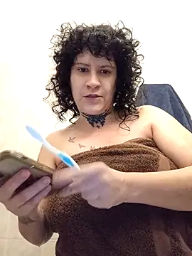 callmelouve online show from 12/20/25, 08:16