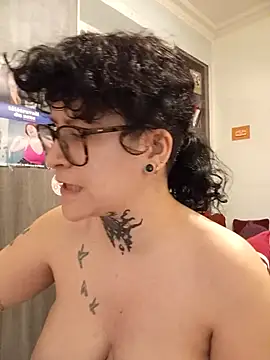 callmelouve online show from 01/08/26, 04:31