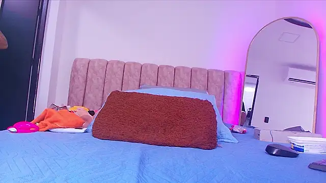  linda milk  online show from 03/27/26, 03:01