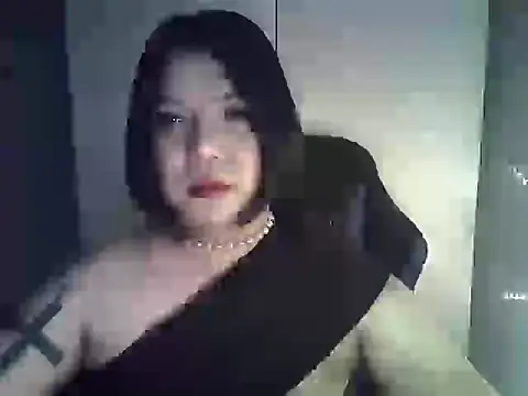 StrawberryWine07 online show from 02/04/25, 05:10