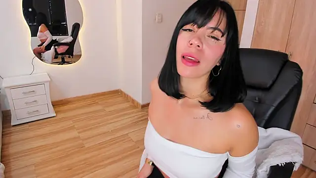 Silvanna-Moree online show from 01/13/26, 04:34