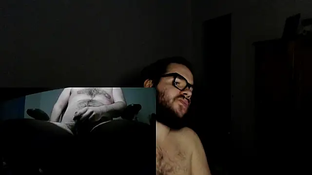 Snapshot of fck_boy123 chatting on 03/01/25, 06:46 fck boy123 online show from 03/01/25, 06:46