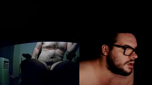 Snapshot of fck_boy123 chatting on 10/17/25, 02:59 fck boy123 online show from 10/17/25, 02:59