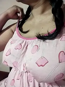 tharu sweet online show from 04/21/26, 04:52