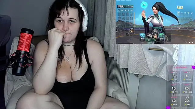 Lia-Bloom online show from 12/21/24, 12:09