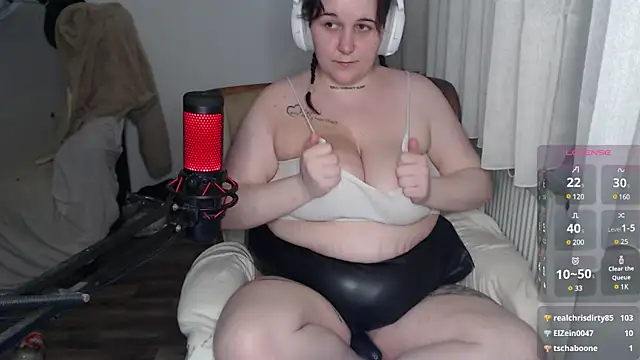 Lia-Bloom online show from 02/21/25, 02:06