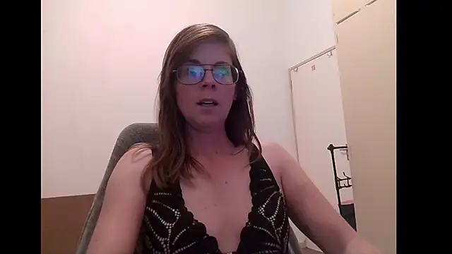 SavannaGirly online show from 05/05/26, 04:37