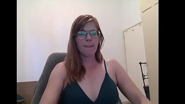 SavannaGirly online show from 05/28/26, 09:28