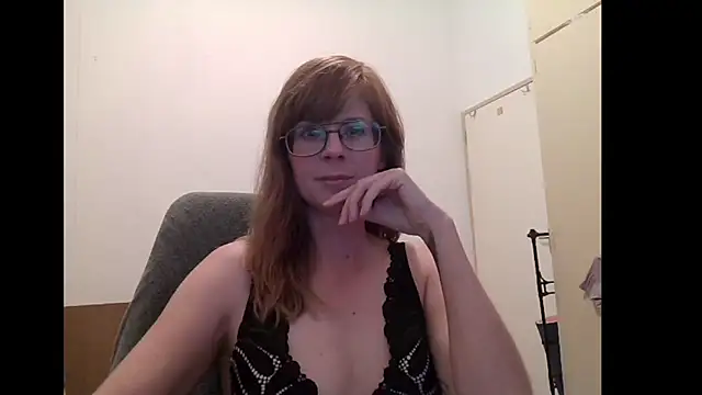 SavannaGirly online show from 05/29/26, 05:11