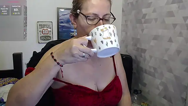 Chayla Ruiz online show from 09/09/25, 12:15