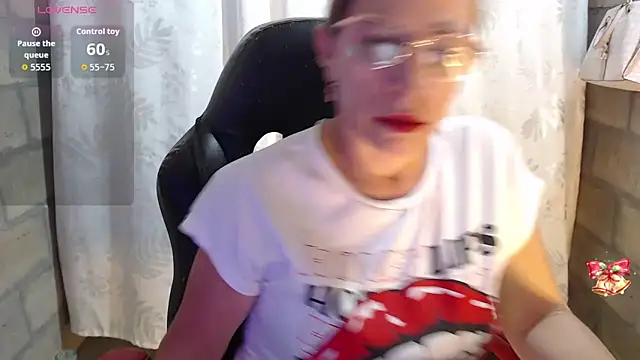 Chayla Ruiz online show from 03/01/26, 09:28