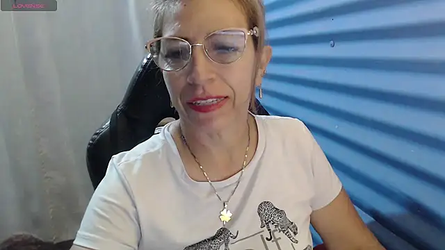 Snapshot of Chayla_Ruiz chatting on 05/02/26, 09:42 Chayla Ruiz online show from 05/02/26, 09:42