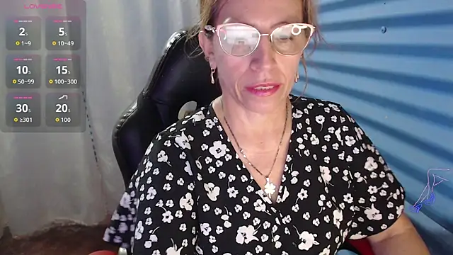 Snapshot of Chayla_Ruiz chatting on 05/08/26, 01:16 Chayla Ruiz online show from 05/08/26, 01:16
