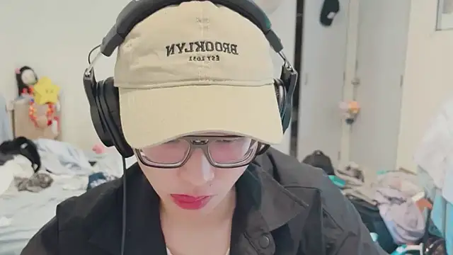 romeoisme   online show from 09/22/25, 09:00