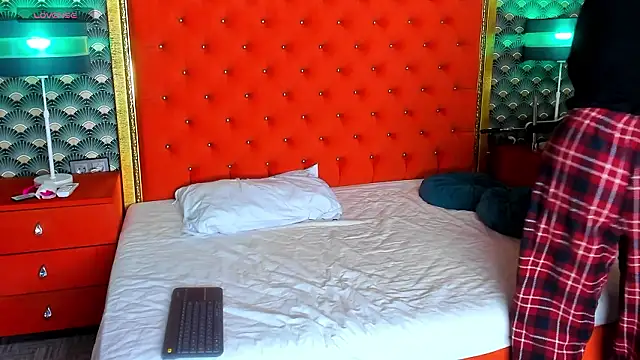 VallerieJones online show from 03/07/26, 08:50