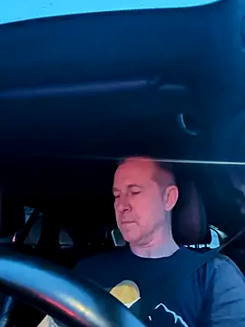 mustang69696 online show from 10/21/25, 06:25