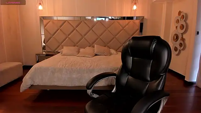 MaryLewis  online show from 02/15/26, 12:47