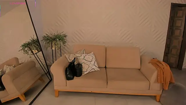 Snapshot of KateSunder chatting on 06/02/26, 12:29 KateSunder online show from 06/02/26, 12:29