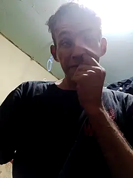 Snapshot of MarsWood chatting on 10/10/25, 08:13 MarsWood online show from 10/10/25, 08:13