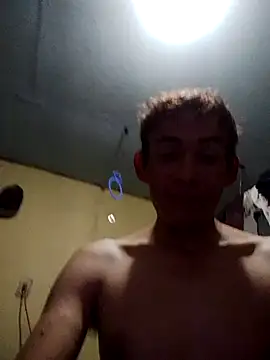 Snapshot of MarsWood chatting on 10/31/25, 06:47 MarsWood online show from 10/31/25, 06:47