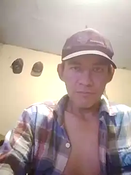 Snapshot of MarsWood chatting on 11/23/25, 05:24 MarsWood online show from 11/23/25, 05:24