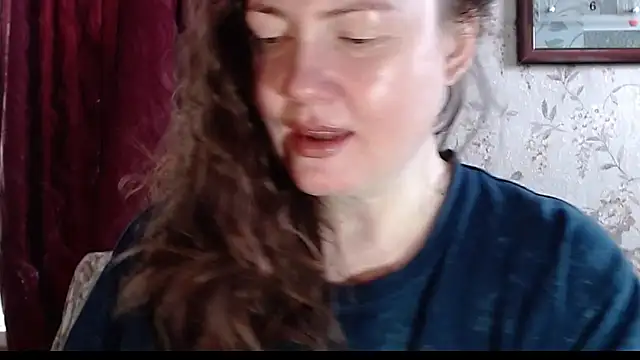 Snapshot of EmilyDoth chatting on 03/16/26, 04:40 EmilyDoth online show from 03/16/26, 04:40